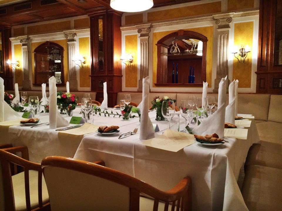 ווקלאברוק Stadthotel Restaurant Auerhahn מראה חיצוני תמונה