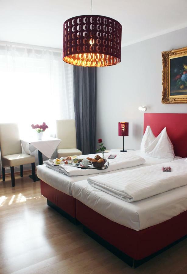 ווקלאברוק Stadthotel Restaurant Auerhahn מראה חיצוני תמונה